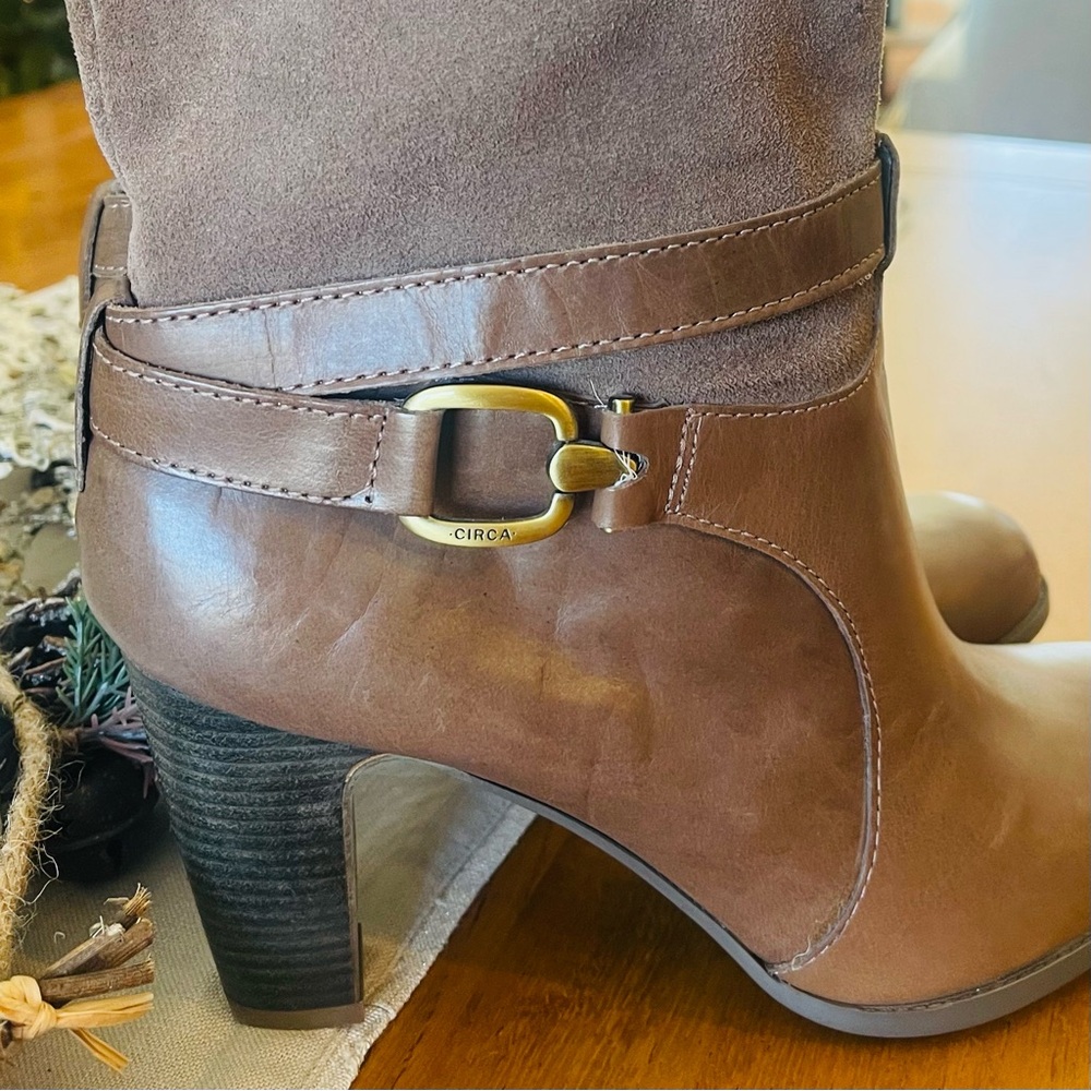 LIKE NEW CIRCA JOAN AND DAVID Xenobia Leather Suede Wrap Buckled Heeled … - Picture 4 of 15